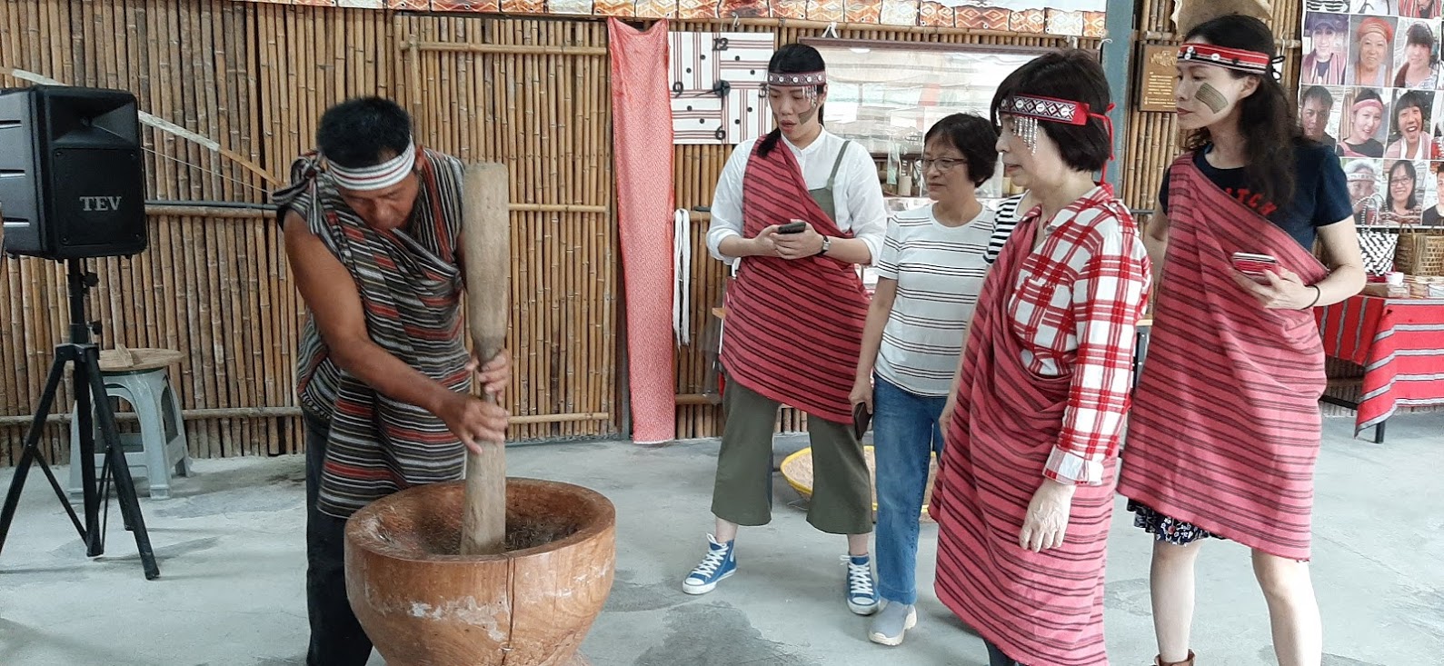 部落生活學習營-搗米體驗
